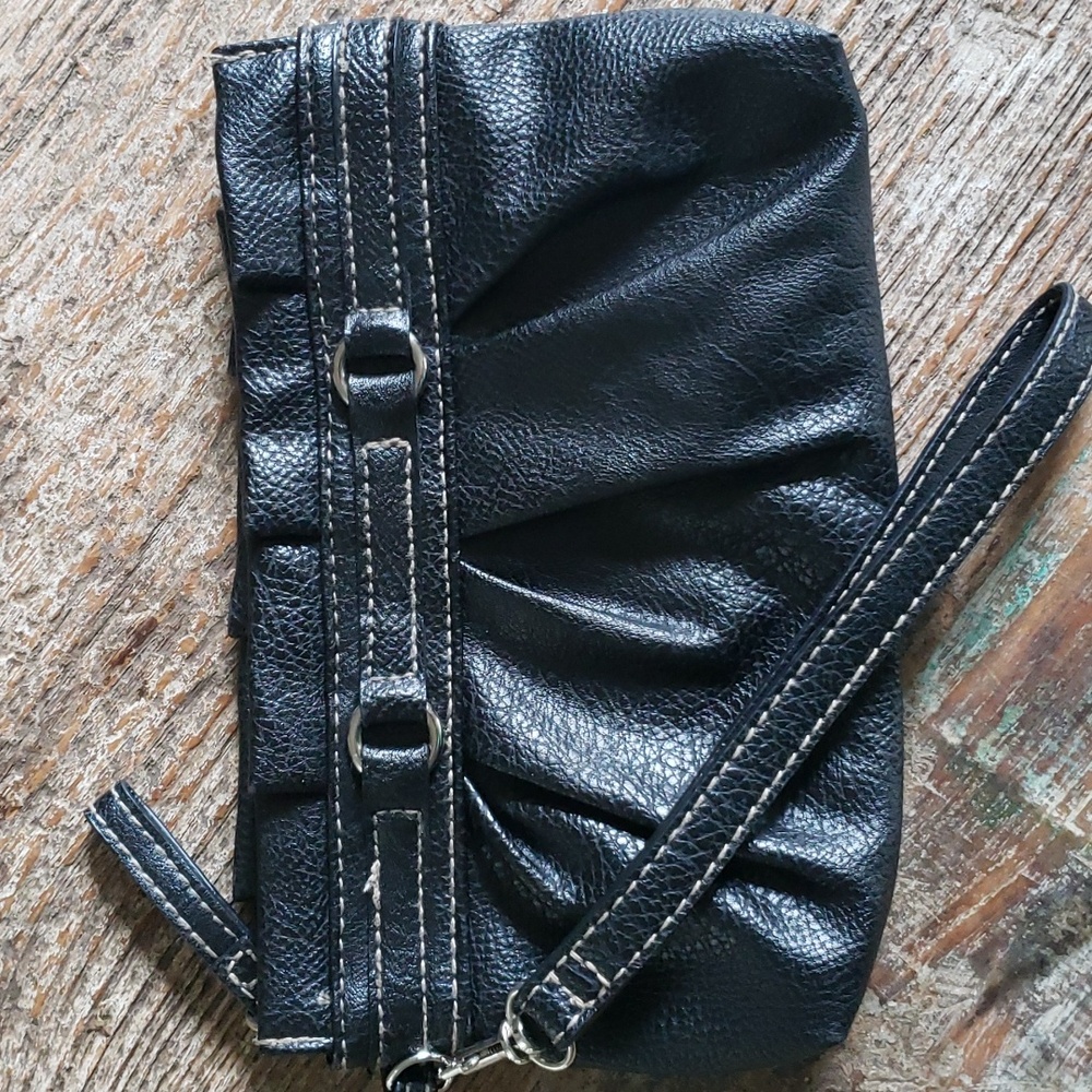 EUC Large Black Leather wristlet clutch (BIN 005)